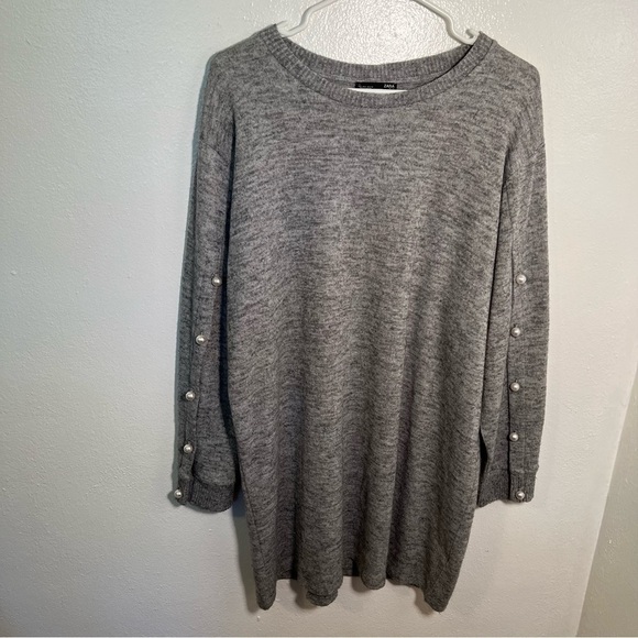 Zara Tunic Sweater Heather Gray Pearl Button Sleeves - Picture 3 of 11